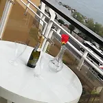 Couette-café Cielo Stellato - Vip Suites Rooftop & Seaview Salernes
