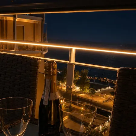 Cielo Stellato - Vip Suites Rooftop & Seaview Bed & Breakfast 4*