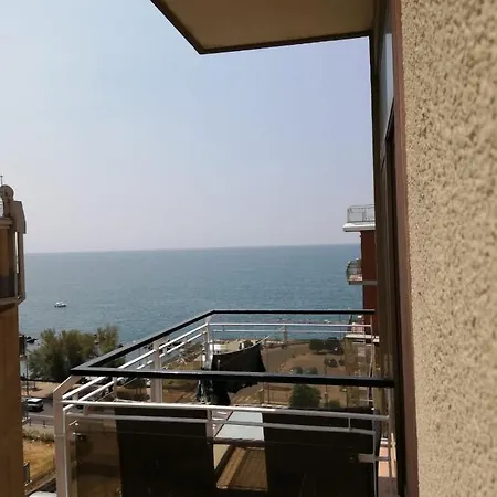 V I P Cielo Stellato On Concordia Sea Bed & Breakfast