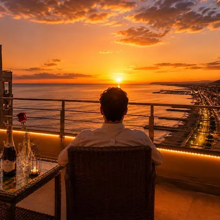Bed & Breakfast Cielo Stellato-b&b On Rooftop & Seaview 4*