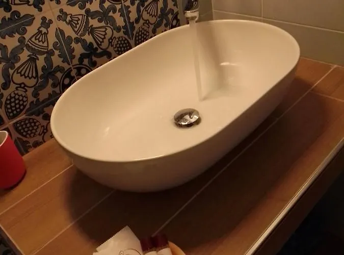 Vip Cielo Stellato On Seaview 住宿加早餐酒店 4*