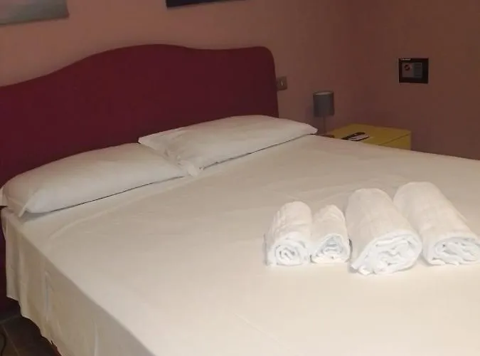 住宿加早餐酒店 Vip Cielo Stellato On Seaview 萨莱诺