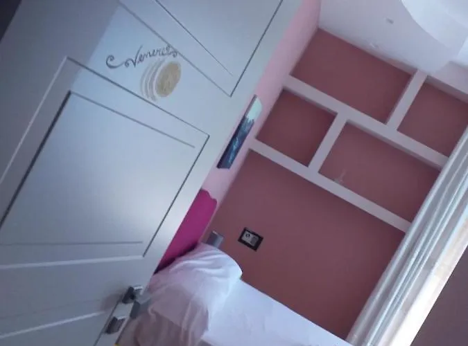 住宿加早餐酒店 Vip Cielo Stellato On Seaview 萨莱诺