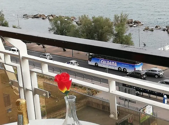 Vip Cielo Stellato On Seaview 住宿加早餐酒店