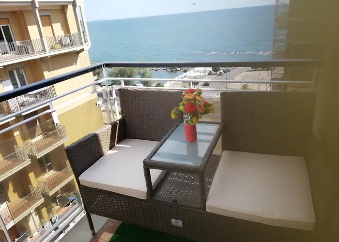 Vip Cielo Stellato On Seaview 住宿加早餐酒店