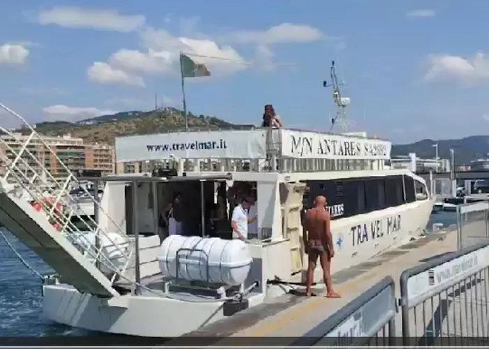 Vip Cielo Stellato On Seaview 住宿加早餐酒店 4*